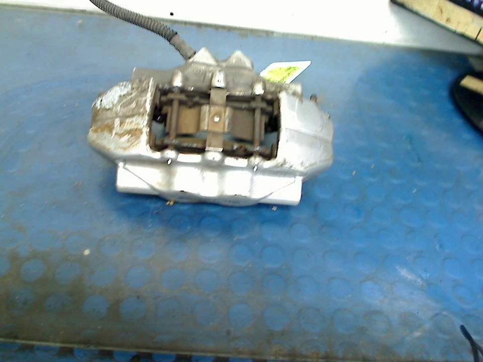 PINZA FRENO TRASERO IZQUIERDO PINZA FRENO TRASERO IZQUIERDO MERCEDES-BENZ CLS (C219) 2006 Foto 3 de 4