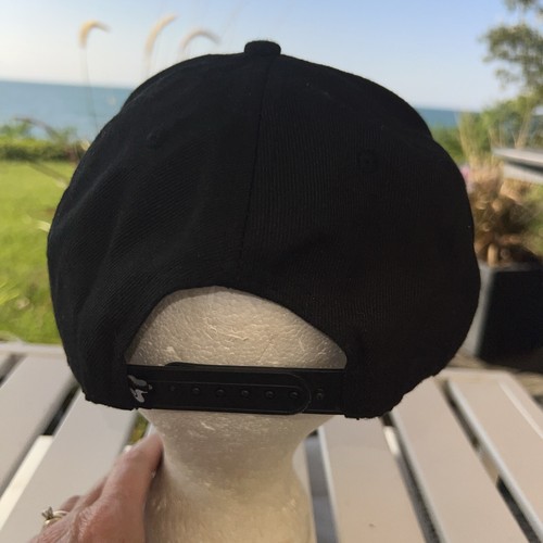 DVS Shoe Company Mütze Kappe Gummi Logo auf Tweedstoff vorne schwarz weiß Druckknopflasche - Bild 4 von 10