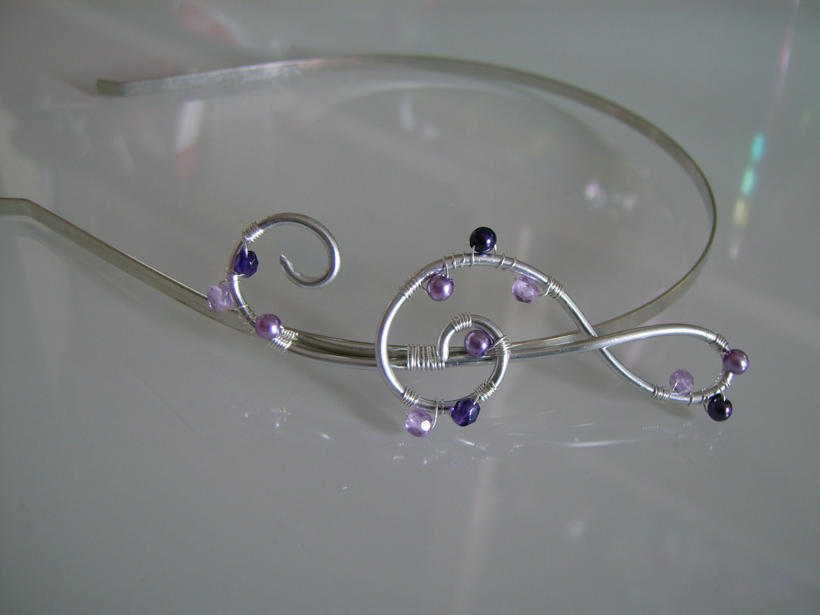 Serre-tête bijou mauve en cristal pour coiffure de mariée