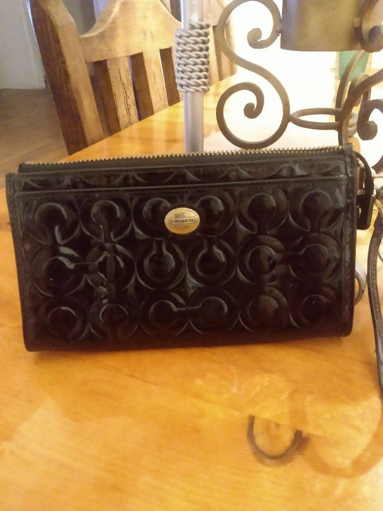 Coach embossed wallet 2025 black