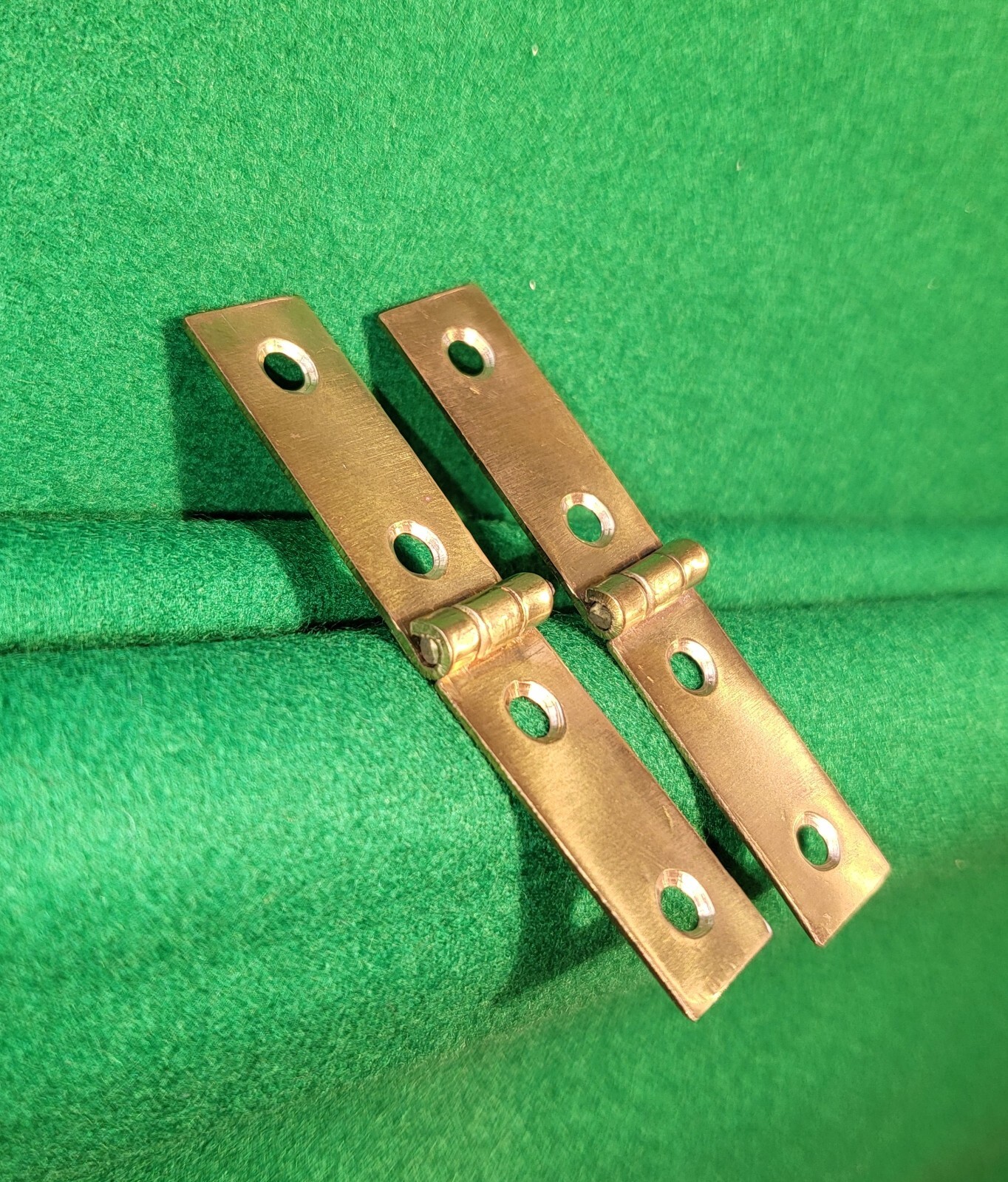 Pair small brass strap hinges. Lightweight, writing slope, tea caddy