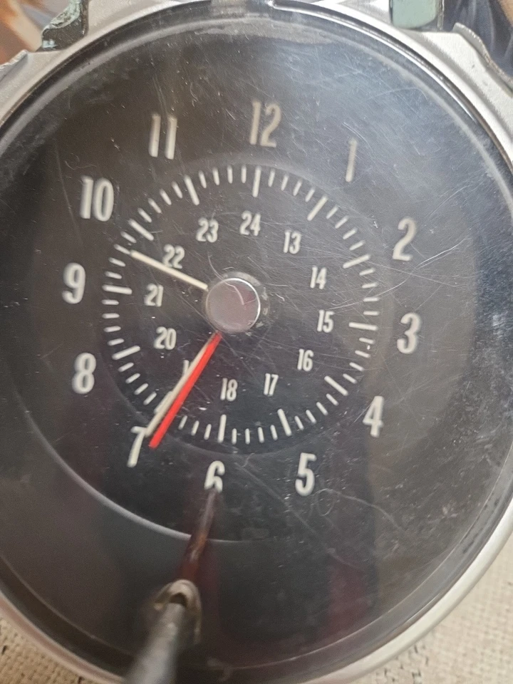 Reloj Pontiac GTO LeMans Sport Rally 1970 1971 1972 restaurado Foto 3 de 4