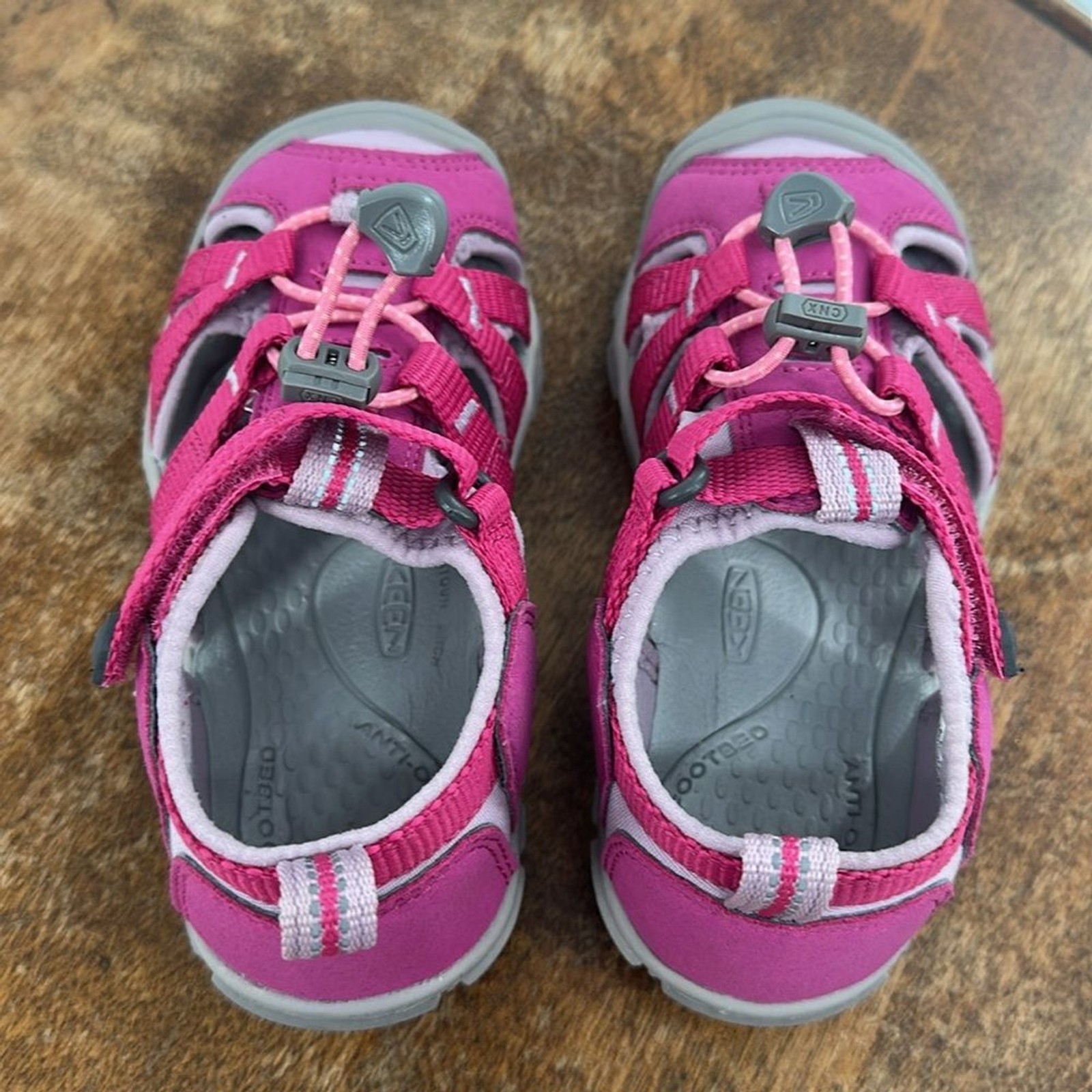 Keen Shoes Ragazza 10 Rosa Lavabile Acqua Sandali Escursione Gioco Pescatore Newport