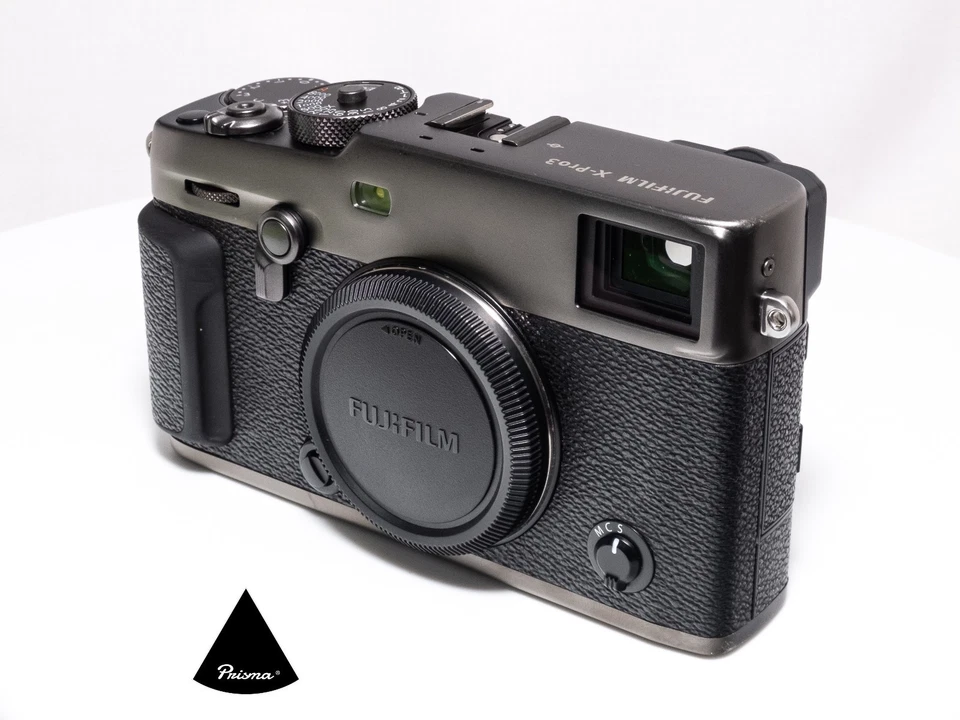 FUJIFILM Fuji X-Pro 3 Dura Black APS-C 26,1 MP / nur 14.000 Auslösungen OVP - Bild 2 von 4