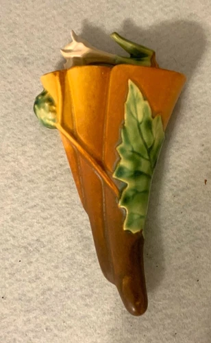 Roseville Thornapple Brown 1937 Vintage Pottery Wall Pocket 1280-8 HARD TO FIND