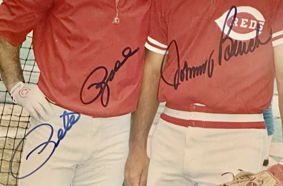 Pete Rose Johnny Bench Auto’d 8x10 W/JSA Cert/Sticker. Gorgeous Sigs, RIP Pete! - Image 2 of 4