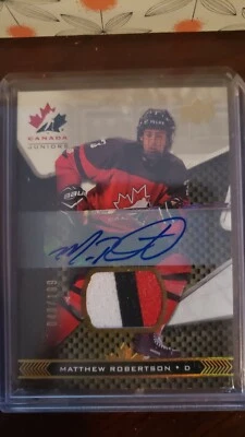 2018 UPPER DECK TEAM CANADA JUNIORS SWATCH AUTO #23 MATTHEW ROBERTSON 040/199 - Photo 1/2