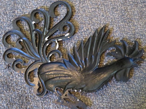 Sexton Metal Crafts Pair of Wall Hanging Metal Fighting Roosters - Picture 9 of 13