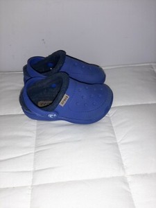 classic lined clog blue