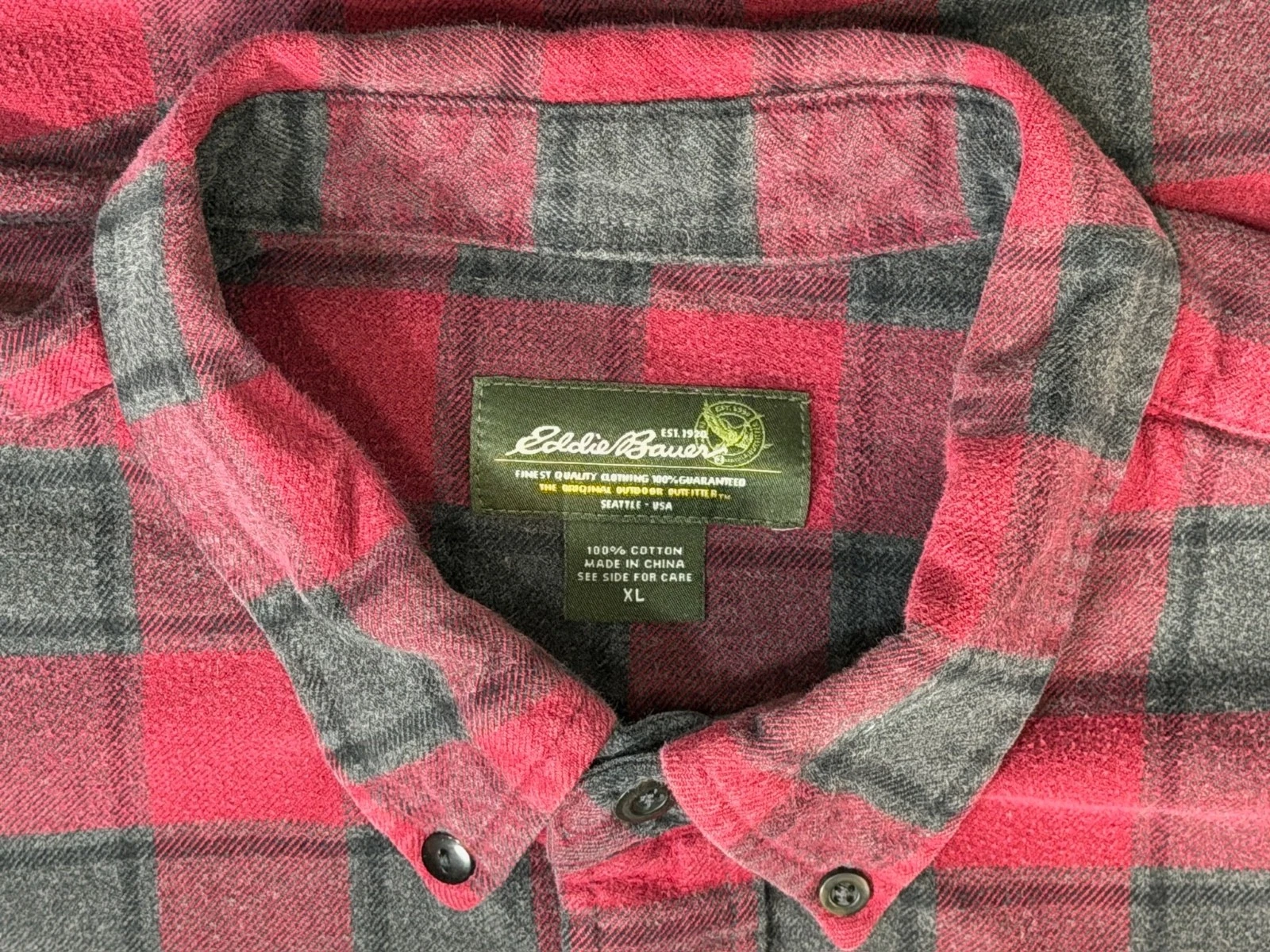 Eddie Bauer Classic Fit Shirt Men's XL Plaid Flannel Button Down Long Sleeve Red