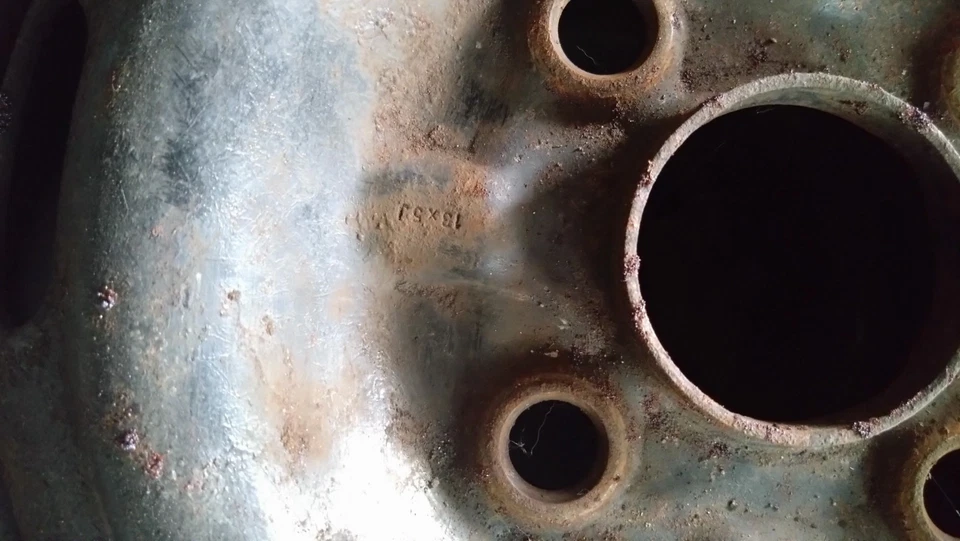 Winterradsatz Mazda Demio 155/70R13 79T Continental (Preis verhandelbar) !!! - Bild 2 von 4