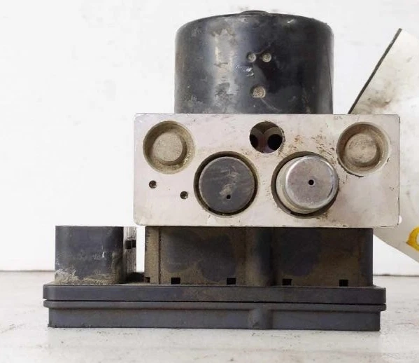 2006-2011 Nissan Armada ABS Anti Lock Brake Actuator Pump Assembly Oem 06-11 Foto 2 de 4