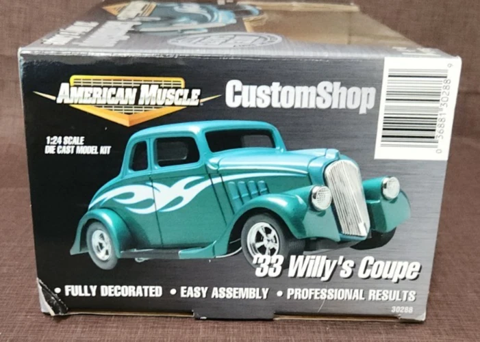 Ertl American Muscle’33 Willys Coupe 1:24 Scale Die Cast Metal Model Kit - New - Image 2 of 4
