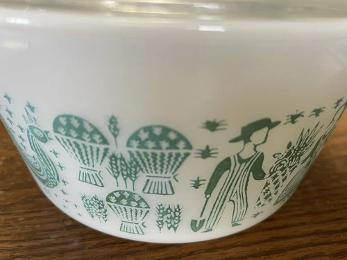 Pyrex Amish Butterprint Casserole 1 Qt Dish 473 with 470C lid. Rare Green images