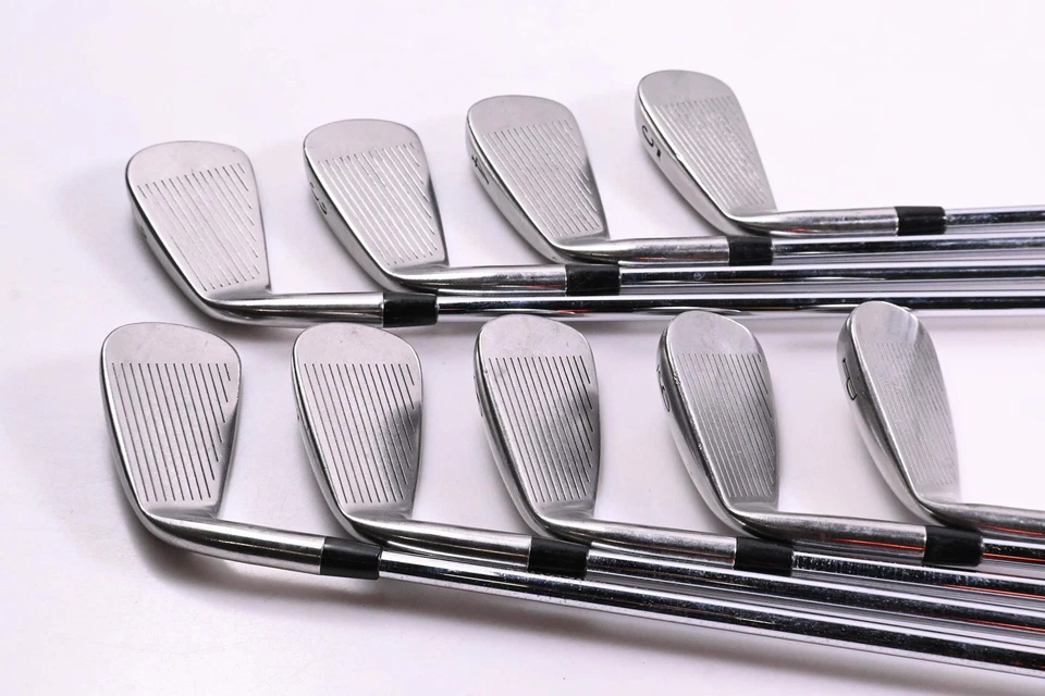Titleist DCI 981 Irons / 2-PW / Regular Flex TriSpec Shafts - Image 3 of 4