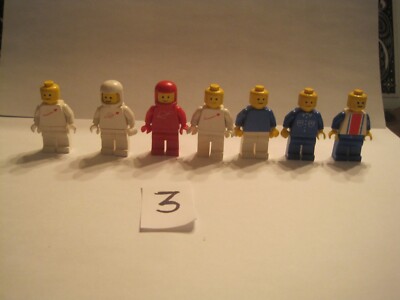 Lego Minifigures Lot of 7 mini fig miniature figures mixed space and others