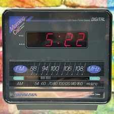 SOUNDESIGN Cube LED Digital Alarm Clock Radio Music Model No 3634 BLK Buzzer vtg