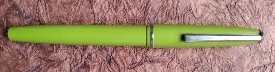 Rare Vintage Platignum Silverline Green Fountain Pen England WIDE NIB B2 - Image 2 of 4