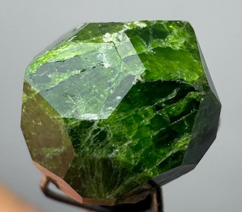 Cristallo granato demantoide verde ultra raro 6,45 carati da @Afg - Foto 10 di 10