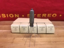 Raytheon JAN 5678 VACUUM TUBE NOS/NIB  ( QTY 5 )