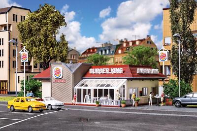 Burger King Fast Food Restaurant mit Innenraum und LED Beleuchtung - Vollmer 43632