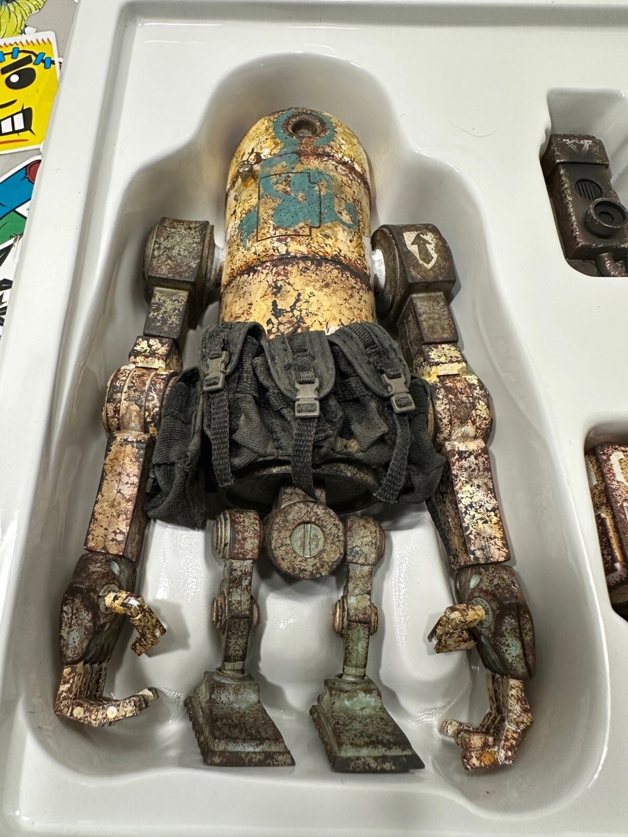 WWR World War Robot MK2 Deep Powder Bertie WWPRO04 ThreeA
