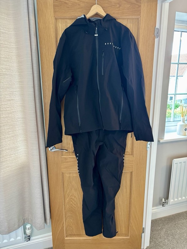 Nukeproof Blackline Men’s Waterproof Jacket & Bib Pants Set - Black - XL