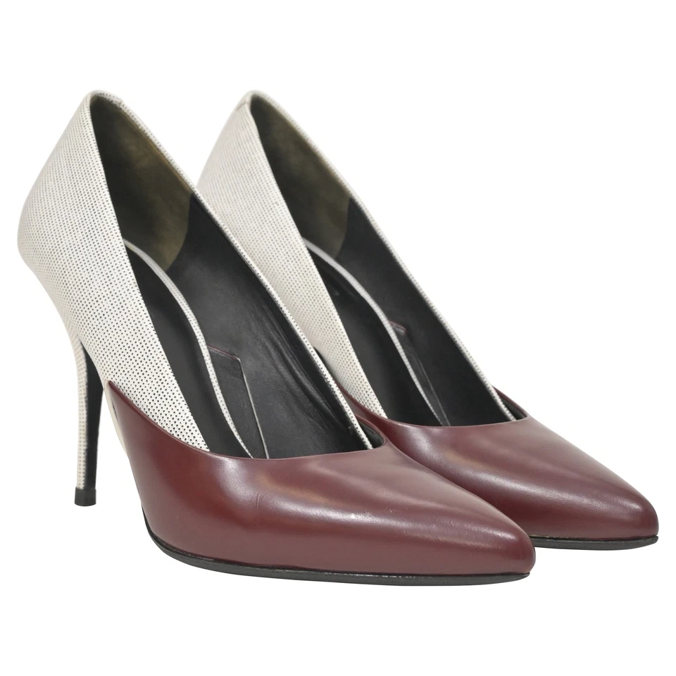 Zapatos de salón Alexander Wang de dos tonos de tacón alto en crema y cuero para mujer talla Burg Foto 3 de 4