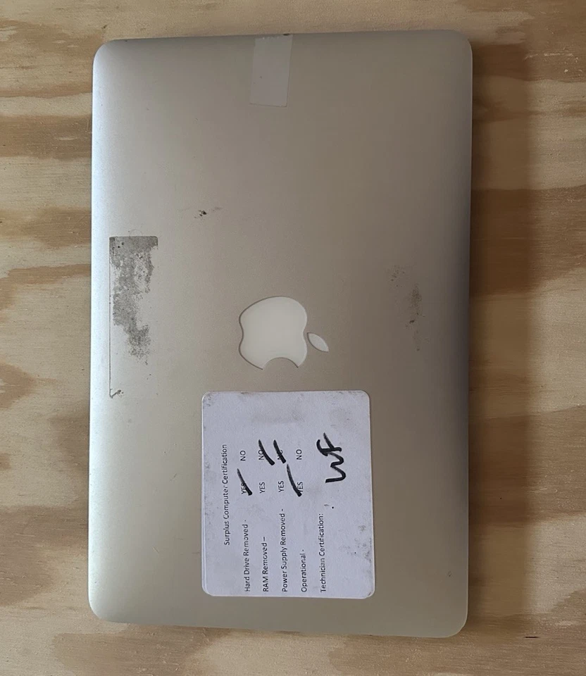 Macbook Air 13 inch mid 2011, Core i7 - Image 2 of 4