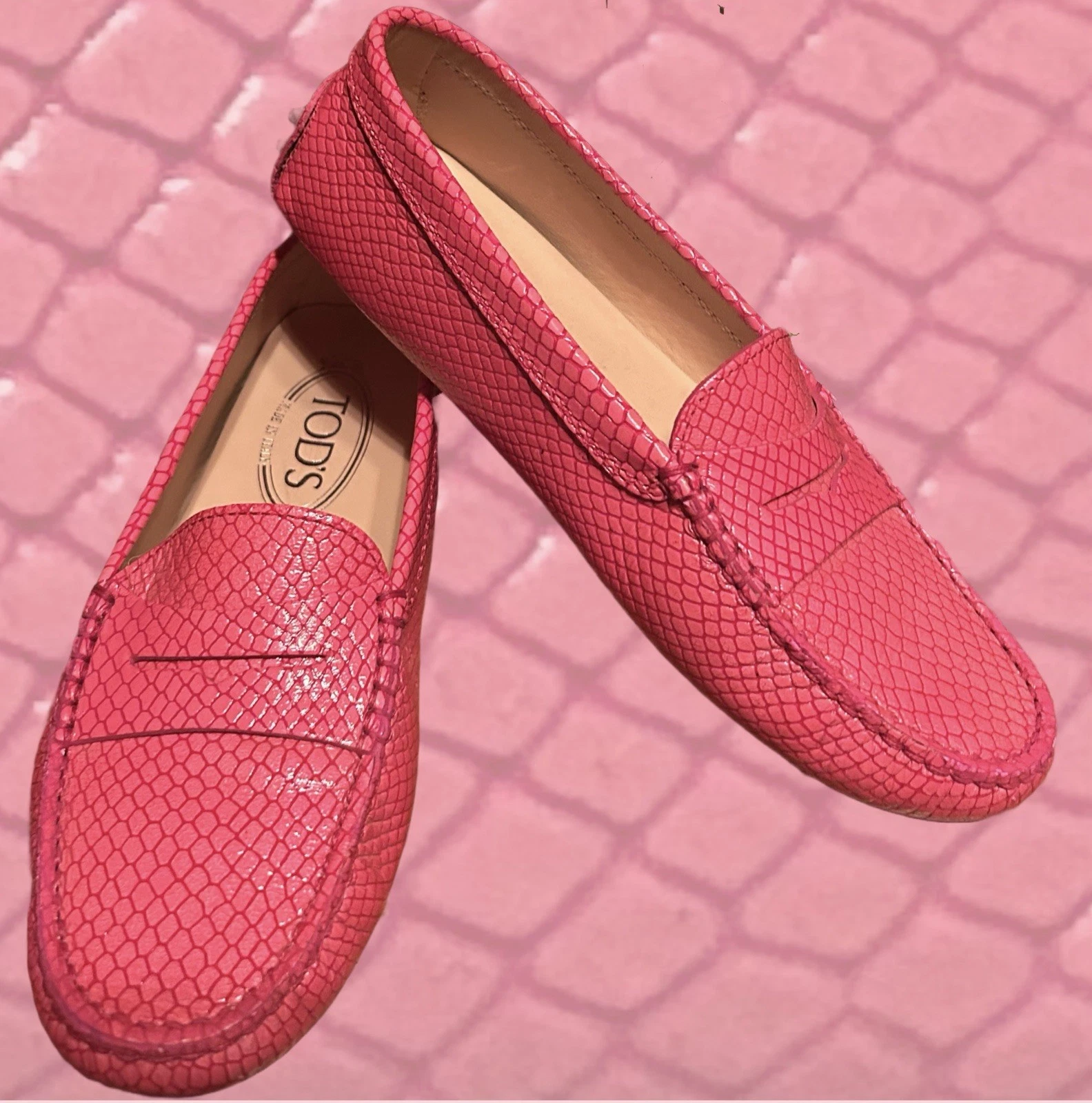 TOD’S Tod's Mocassini da guida "Gommino" rosa fucsia pitone pelle goffrata 36