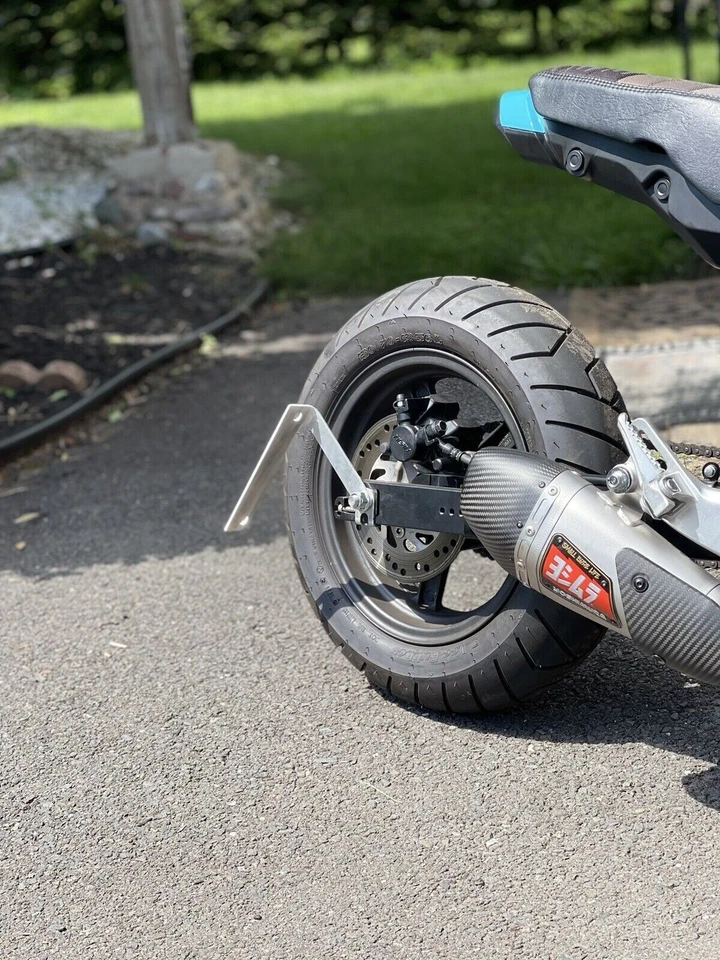 Soporte de reubicación de matrícula plano lateral para HONDA GROM 125 2014-ahora Foto 3 de 4