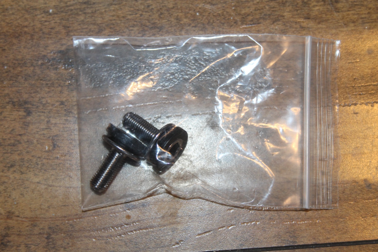 SUNLITE 21889 Hex Head 8mm Allen head axle bolt X-Long x M8x