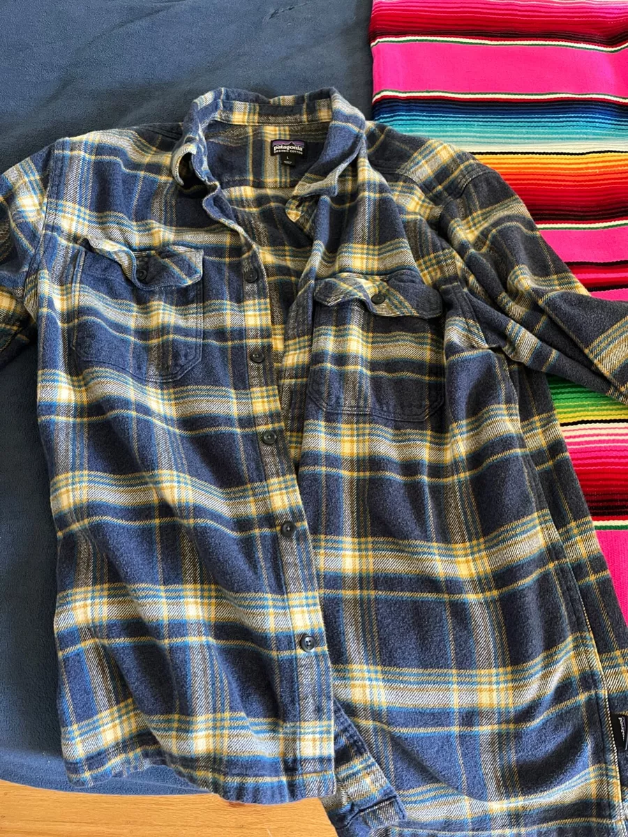 Patagonia 53947 Men s Medium Long Sleeve Button Up Shirt Blue