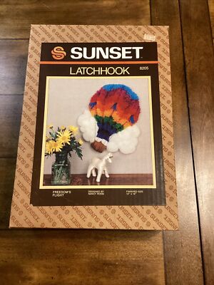 Vintage Sunset Latchhook Wall Hanging Kit Freedoms Flight Hotair Balloon