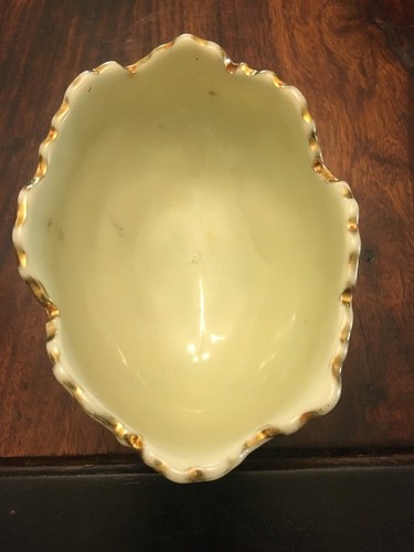 Vintage Northwood Glass - Custard / Ivory - Louis XV - Oval Footed Berry Bowl - Picture 5 of 8