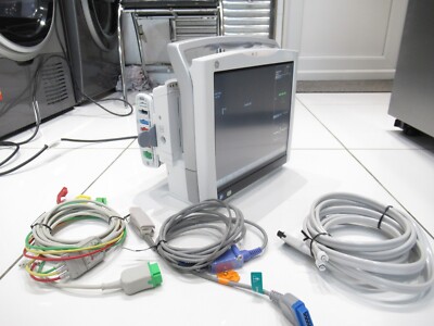 GE HEALTHCARE CARESCAPE B450 CRITICARE TOUCH BEDSIDE PATIENT  MONITOR+PDM+LEADS UK