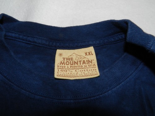 Wolves Wolf Wildlife The Mountain T-Shirt Mens XXL Blue Acid Wash Printed USA - Picture 3 of 3