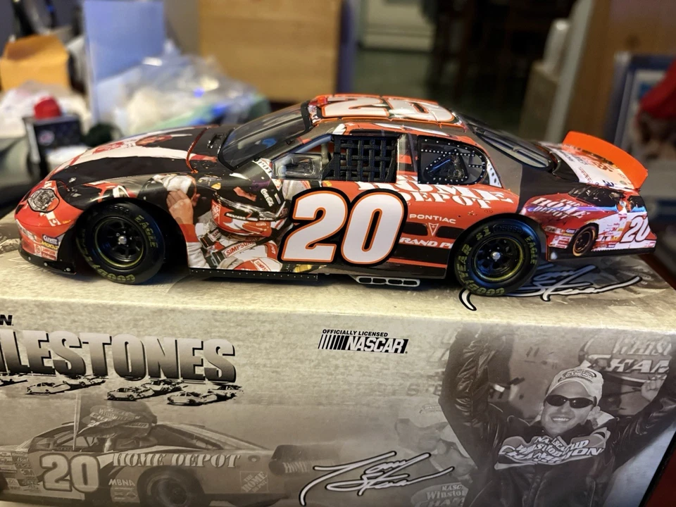 Lote fundido a presión NASCAR Foto 2 de 4