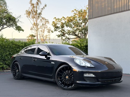 2012 Porsche Panamera 2