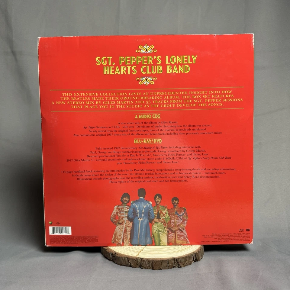 Sgt. Pepper’s Lonely Heart’s Club Band Anniversary Edition 6 Disk Super Deluxe Foto 3 de 4