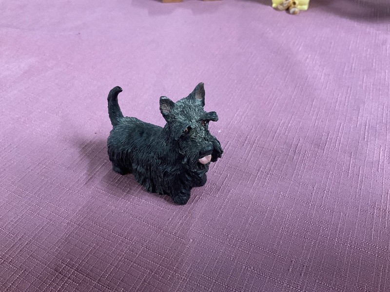 Russ & Berrie Black Resin Scottie Dog 3” Long #14025