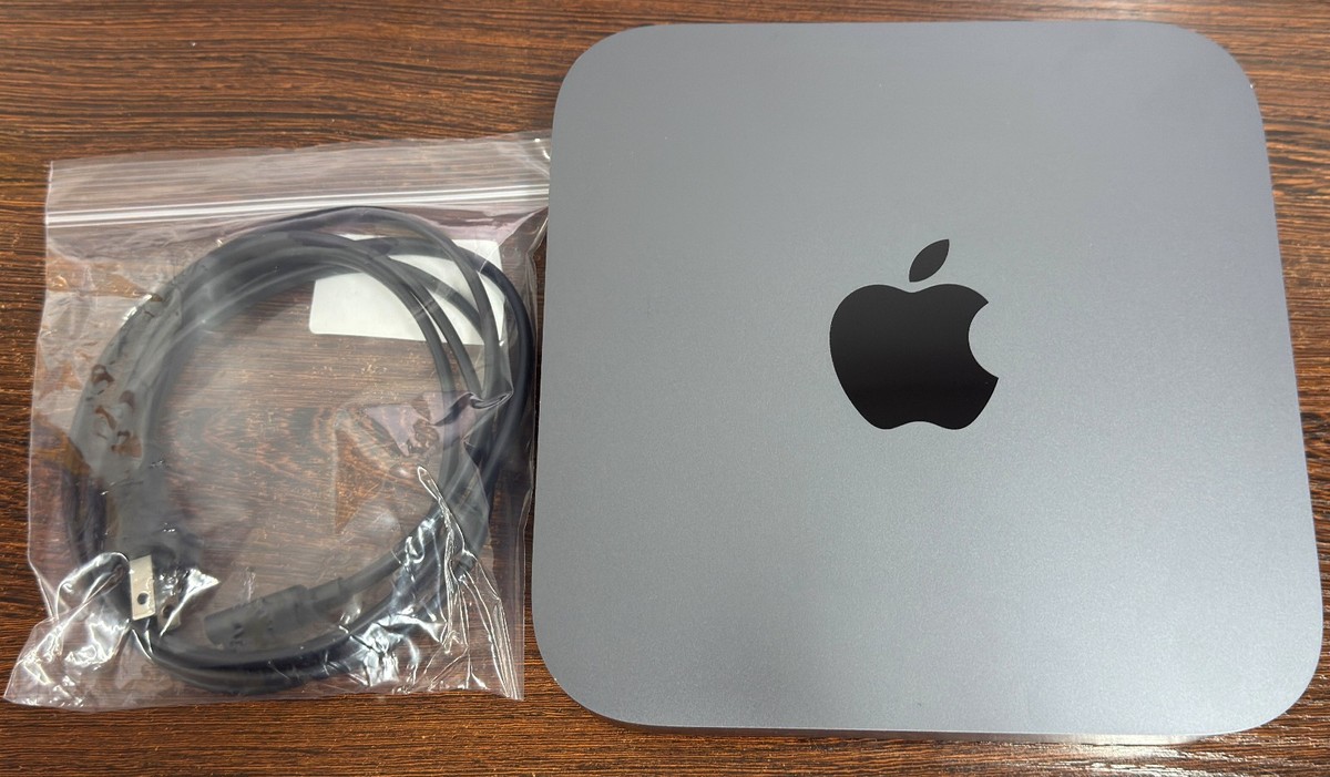 Mac Mini 2018 - 3.2GHz i7 - 16GB Ram 1TB SSD - Space Gray - Very
