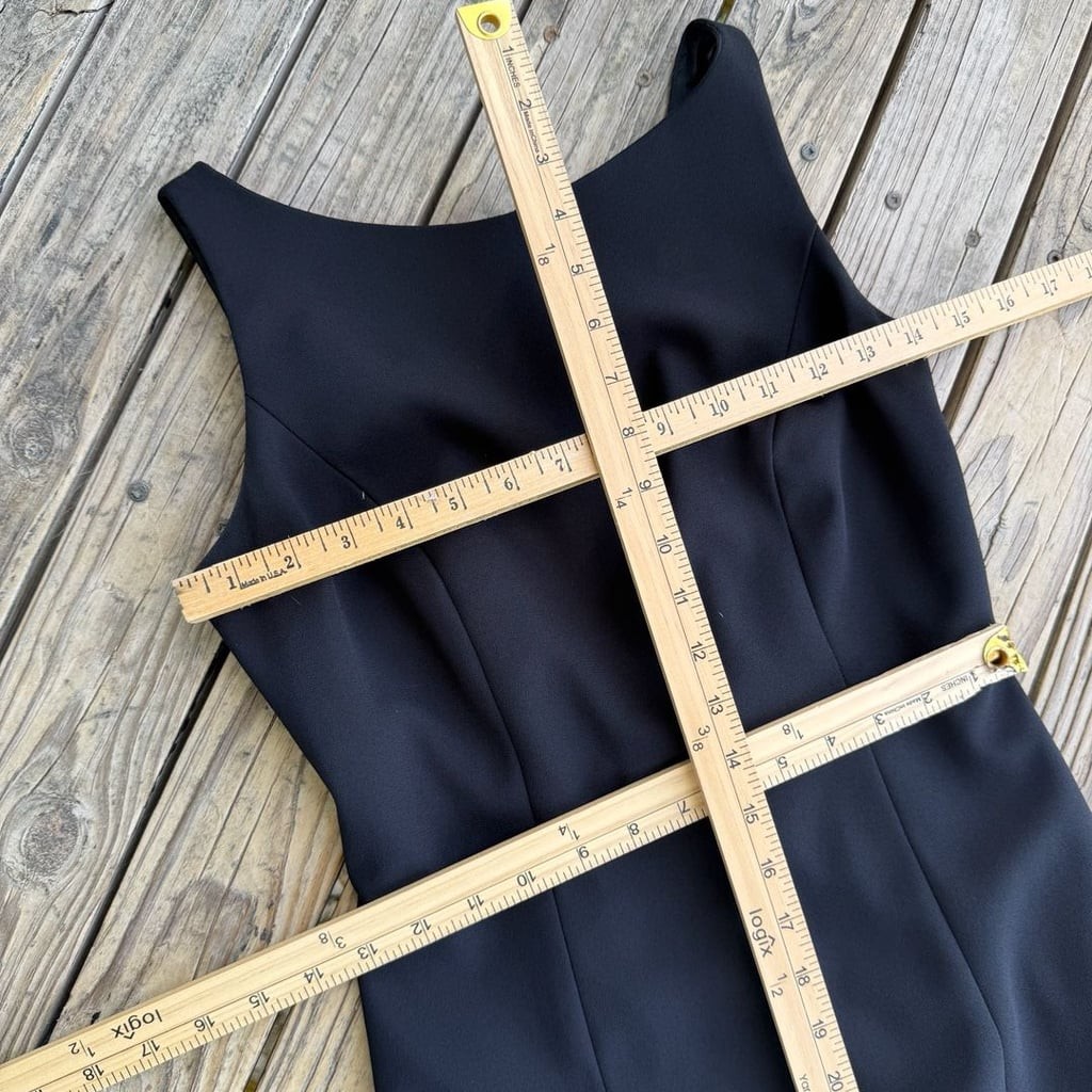 Laundry by Shelli Segal Black Sleeveless Formal Evening Gown with Waist Bow Deta View 5
