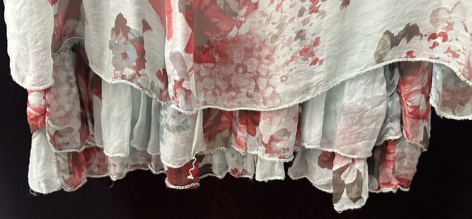 Top floral de seda hecho en Italia Foto 4 de 4