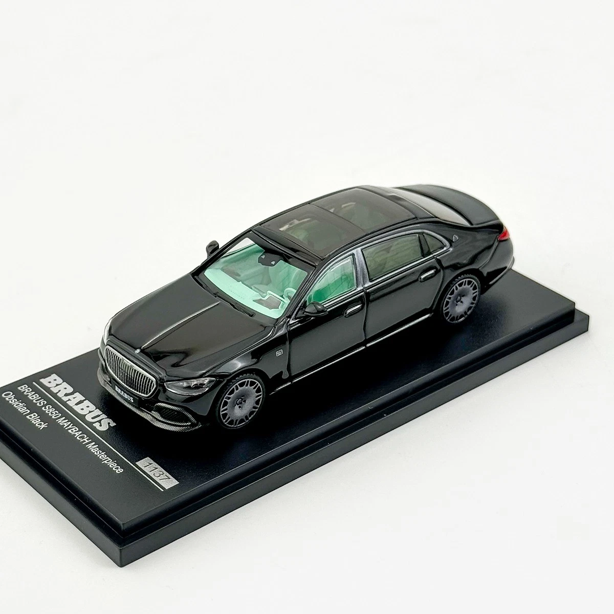 Preços baixos em MAYBACH Preto Veículos de brinquedo e de metal