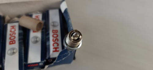 4X Bosch Super Plus Spark Plug FR8KTC+ Mercedes A-Class Sprinter Vito Vaneo - Picture 3 of 4