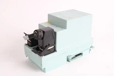 Siemens 3RK1304-0HS00-8AA0 Disconnect Module w/ 3RK1922-2BA00 Backplane Module