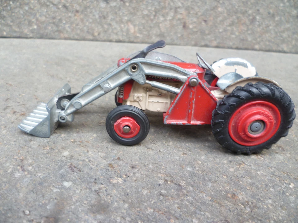 CORGI TOYS TRATTORE SCAVATORE - Immagine 4 di 4