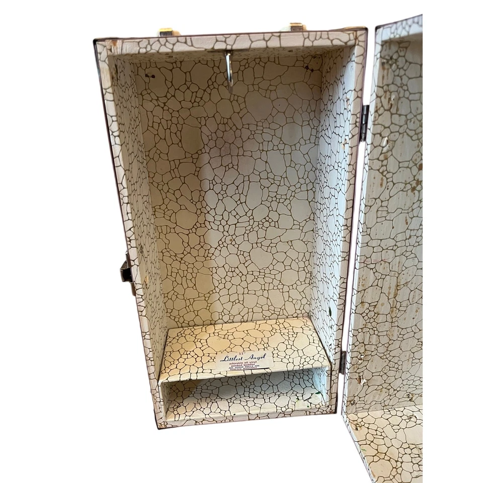 Vtg Pink & White Doll Wardrobe Trunk w/ Baby Lamb On Front Littlest Angel CASE - Image 4 of 4