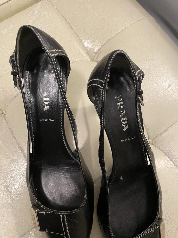 Tacones de gatito vintage de cuero suave negro Prada talla 39,5 punta puntiaguda del Reino Unido Foto 3 de 4